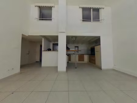 location appartement 4 pièces 104 m² à lyon 6 (69006)