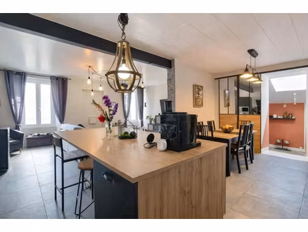 vente maison 8 pièces 200 m² lieusaint (77127)