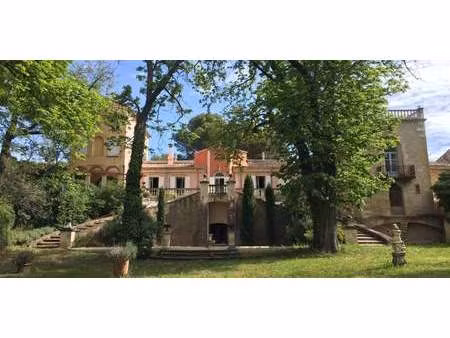 propriété avec piscine et jardin lourmarin (84)