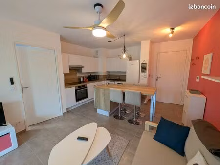 loue t2 36m² meublé. pkg + balcon à aix-en-provence quartier st mitre