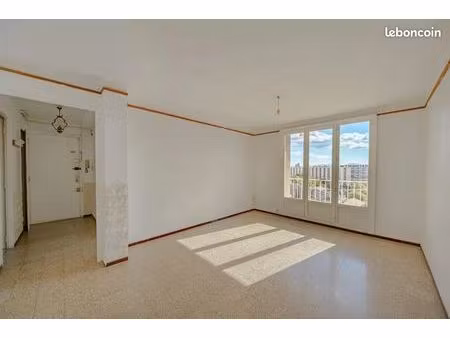vente appartement t3 vue mer marseille 15