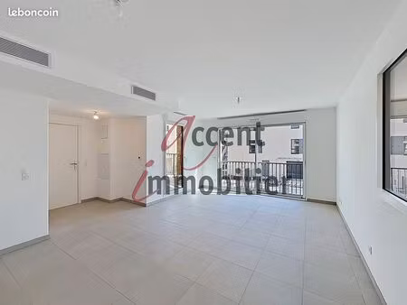 appartement 3 pièces 64 m²