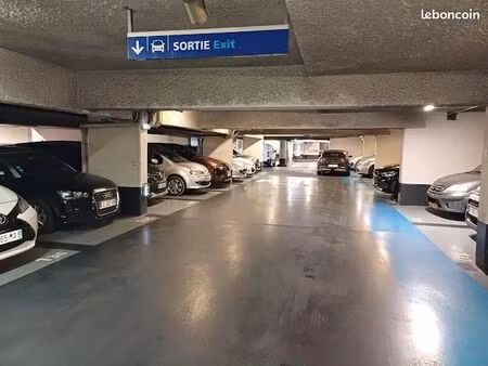 place de parking déjà louée  offrant des revenus immédiats