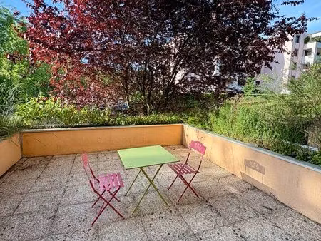 studio meublé 34 m² + grande terrasse – ste-foy-lès-lyon – sans frais d’agence