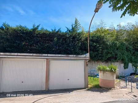 garage 15 m² en surface – accès facile – bel-air villeurbanne