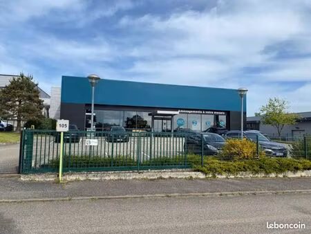 murs commerciaux 990 m² taluyers