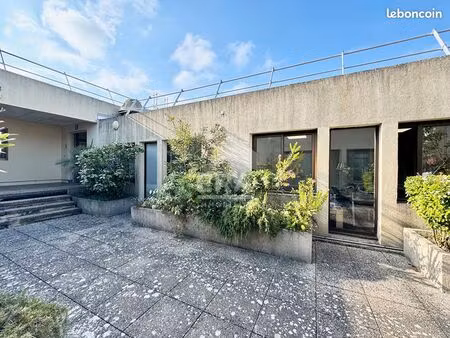 bureaux 71 m² mougins