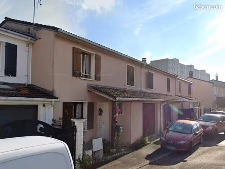 maison 91 m² decines charpieu