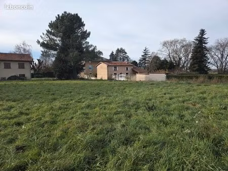 terrain 580 m² marennes