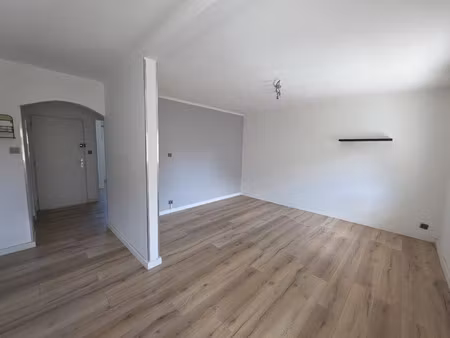à louer – appartement t4 – centre-ville le teil
