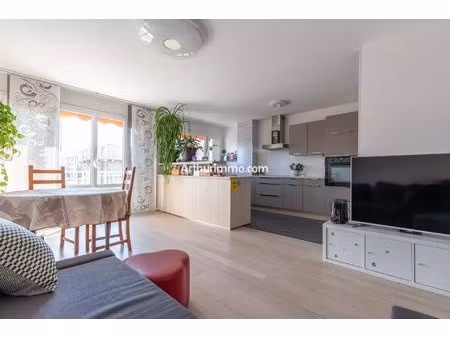 appartement 4 pieces - place de parking - cellier