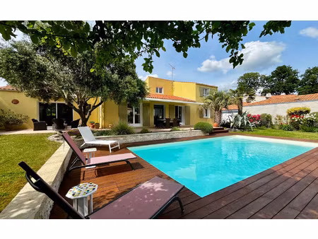 maison lagord 172 m² t-5 à vendre  817 500 €