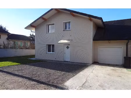 location maison  m² t-3 à messery  1 950 €