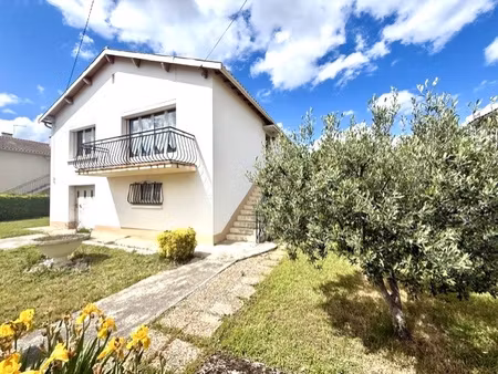 saint jean du falga : maison de type 5 de 76 m2 avec grand g