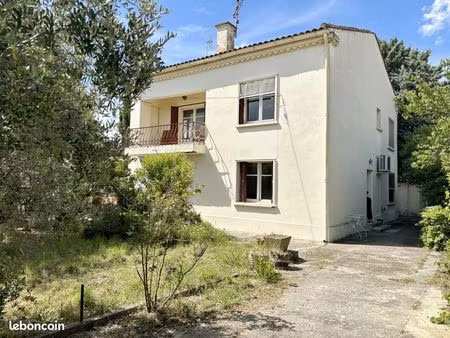 maison 7 pièces 176 m²