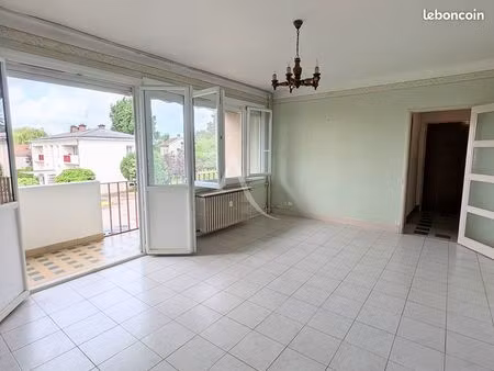 appartement 3 pièces 64 m²
