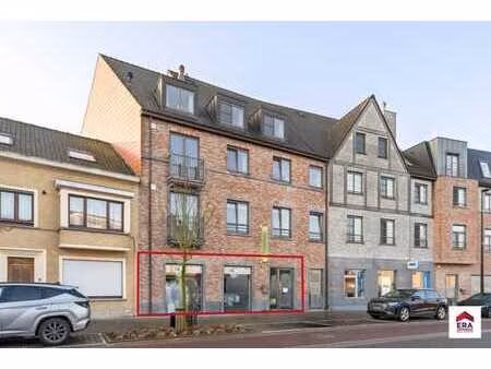 local commercial prêt à l'emploi à oostrozebeke