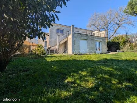 maison 7 pièces 400 m²