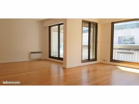 appartement 4 pièces 102m²