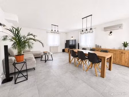 jolie maison 100m2 t4 piscine