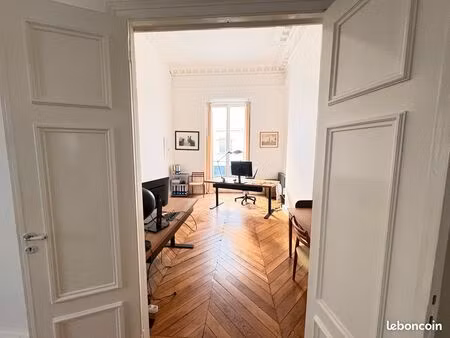 bureau privatif – 17 7 m² – palais-royal – 1er arr