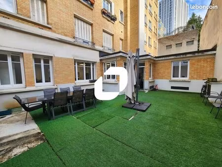 bureau 120 m²