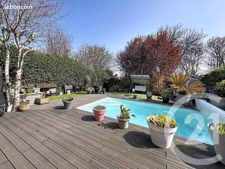 maison 6 pièces 132 m²