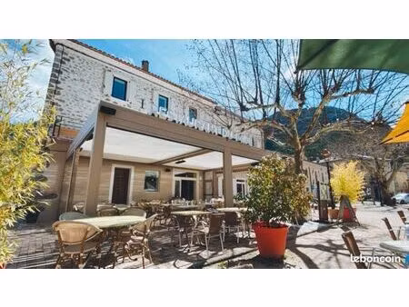 restaurant au cœur de la drôme provençale
