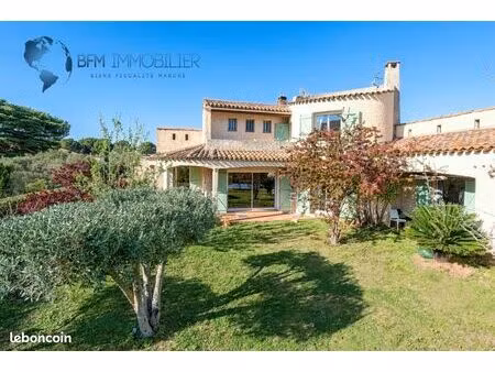 villa 5 pièces 154 m²