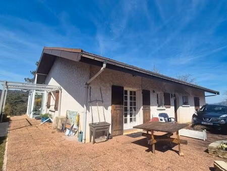maison individuelle avec véranda et mezzanine sans vis à vis