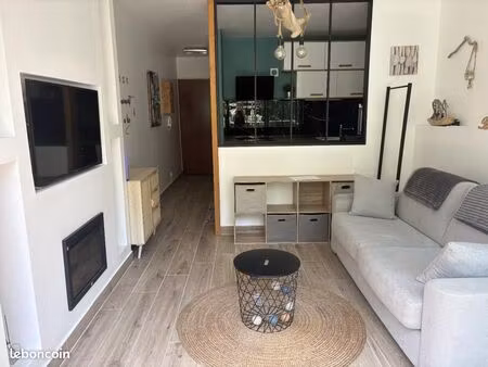 studio 1 pièce 23 m²