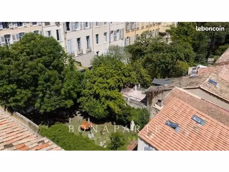 immeuble 6 pièces 181 m²