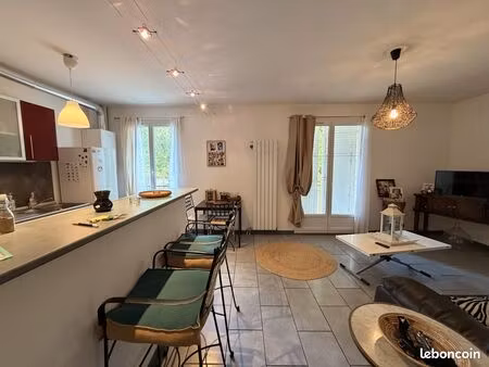 appartement 3 pièces 64 m²