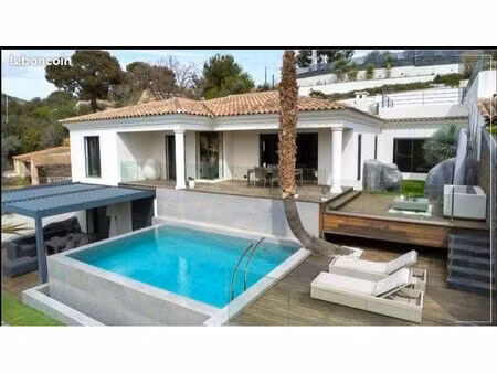 maison contemporaine avec piscine - allauch logis neuf