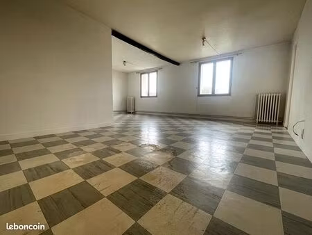 appartement 4 pièces 112 m²