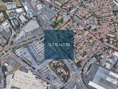 local commercial 634 m²