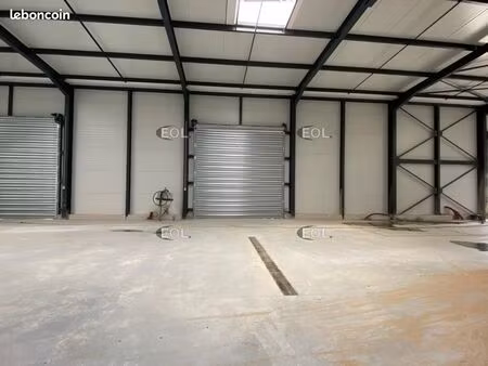 local d'activité 180 m²