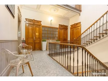 bureau 149 m²
