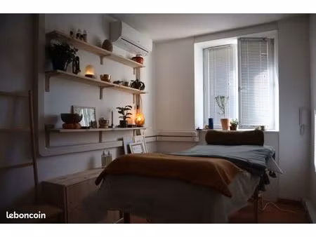cabinet de soins médicaux/paramédicaux