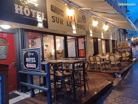 hotel restaurant