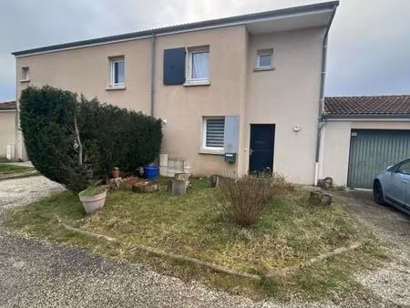 villa 4 pièces 83 m²