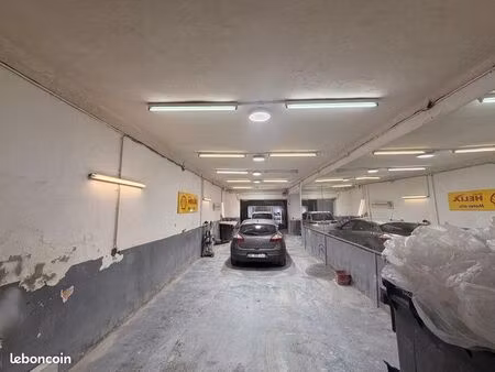 garage 480m à vendre 13004