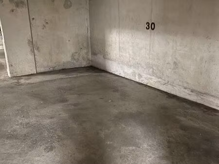 location parking 100/mois à massy