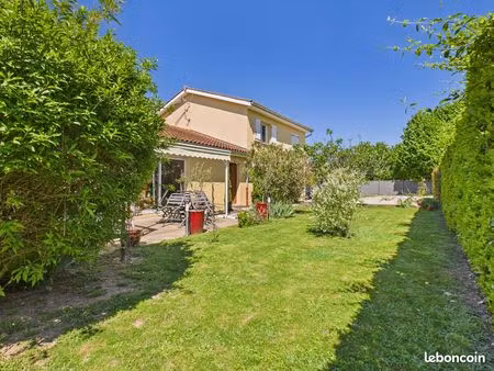 maison 155 m² – 5 chambres – terrain arboré – quincieux environnement calme