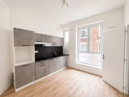 studio 2 pièces 27 m²