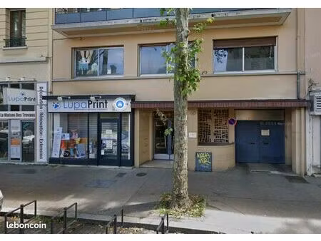 à louer – local commercial – lyon 3ᵉ – quartier montchat (cours du docteur long)