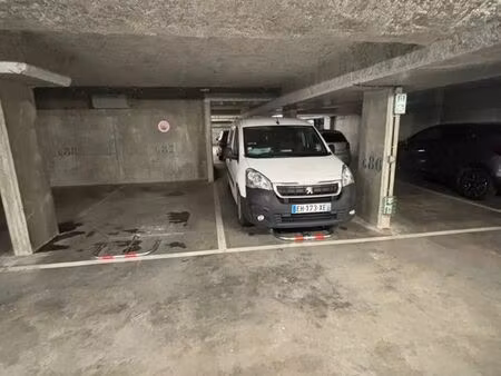 vigneux sur seine - parking - a proximité de la gare rer a