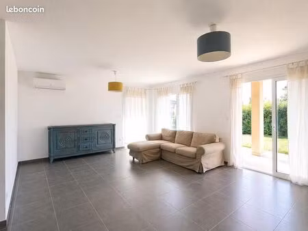 villa 4 pièces 99 m²