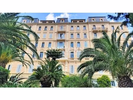 appartement d'exception à vendre à grasse - dernier étage avec vue mer