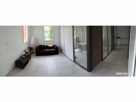 plateau de bureaux aménagés 51m²